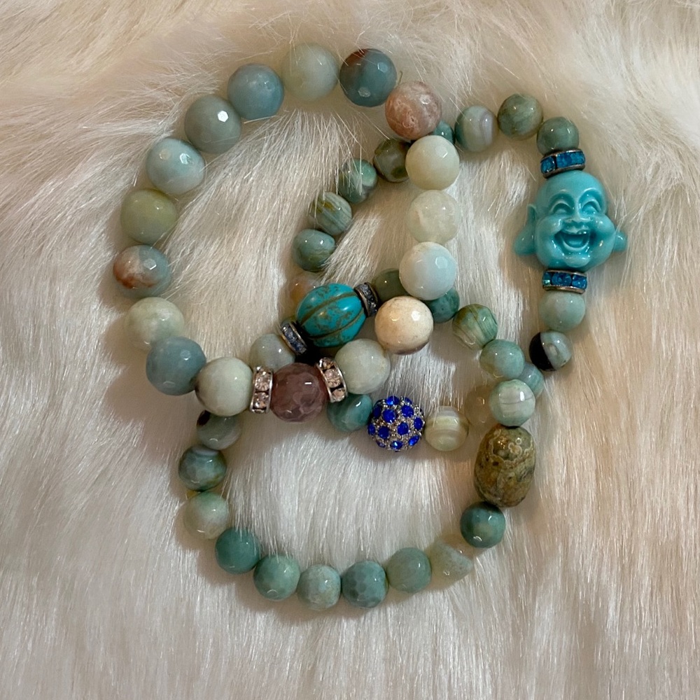 Beautiful Jade Bracelet Set - Picture 1 of 5